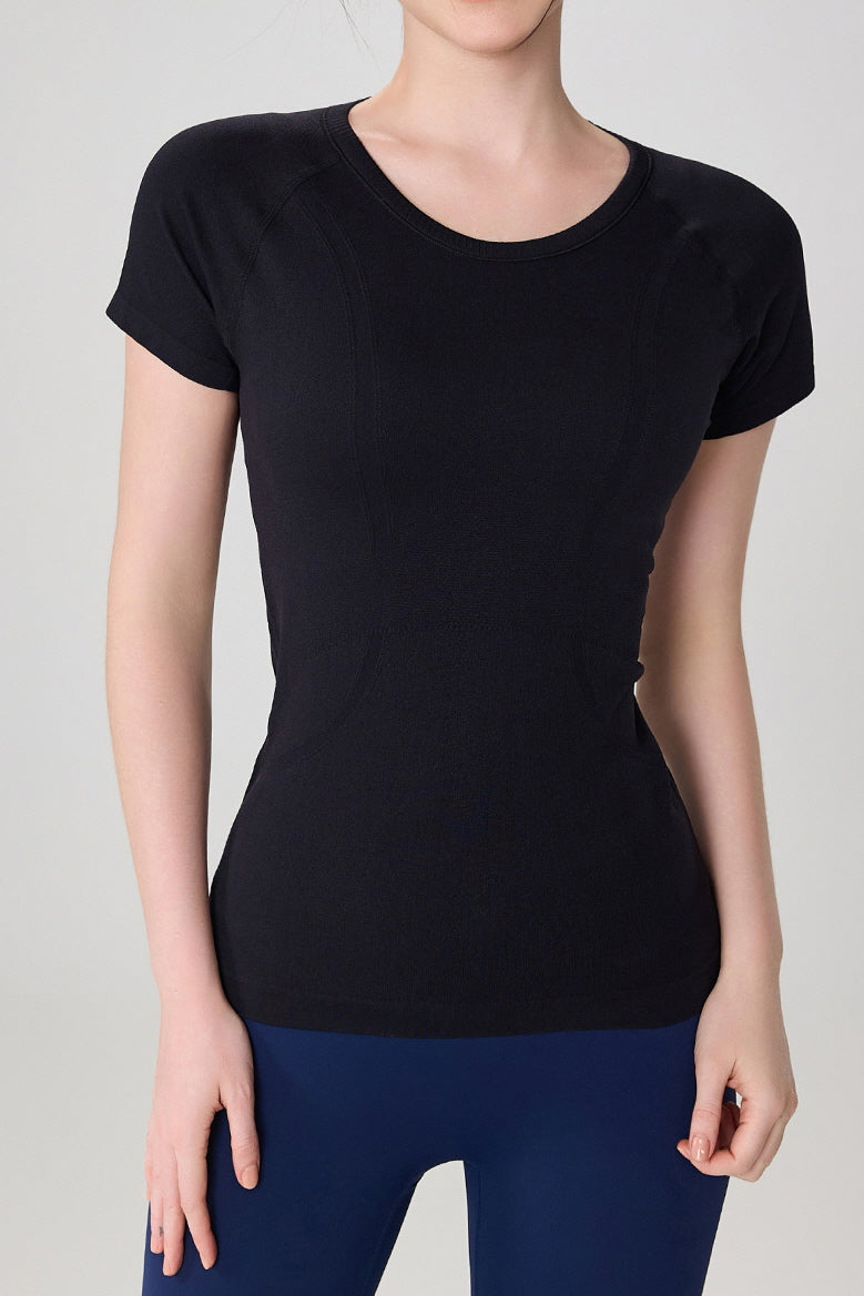 Shanti Seamless Breathable Tee